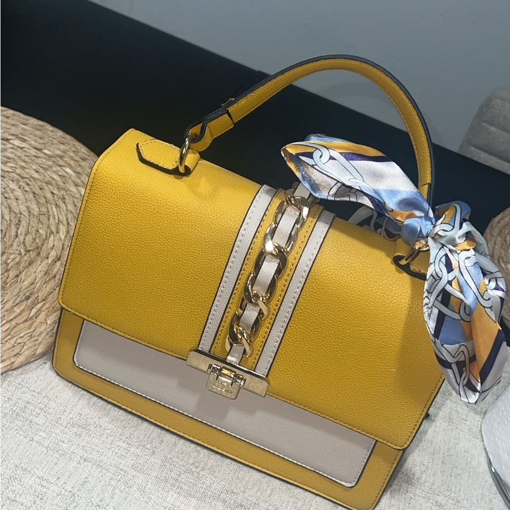 Aldo Yellow and Cream Crossbody Bag with Chain Accent - Picture 2 of 4